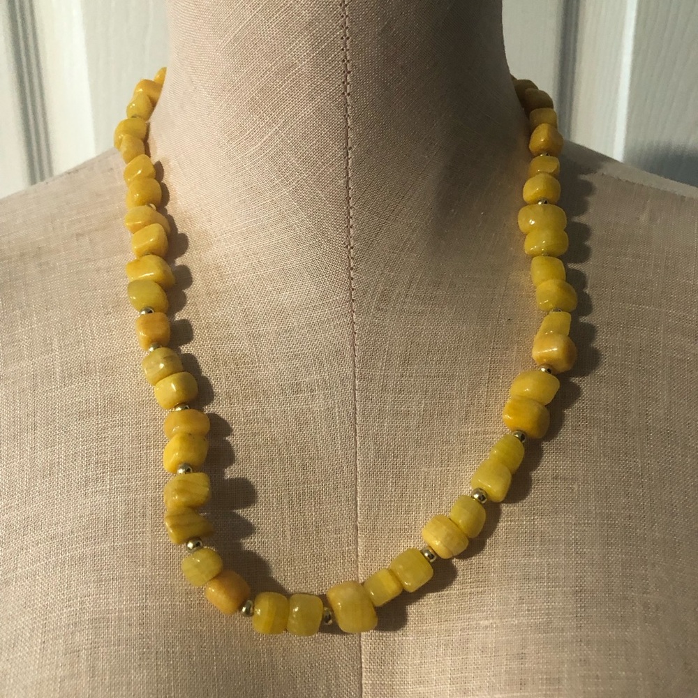 Vintage Yellow Stone Beaded Necklace